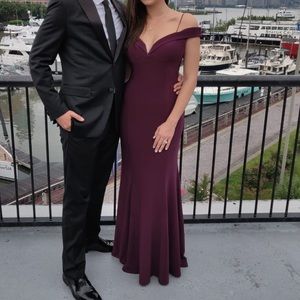 Adrianna Papell Burgundy Gown